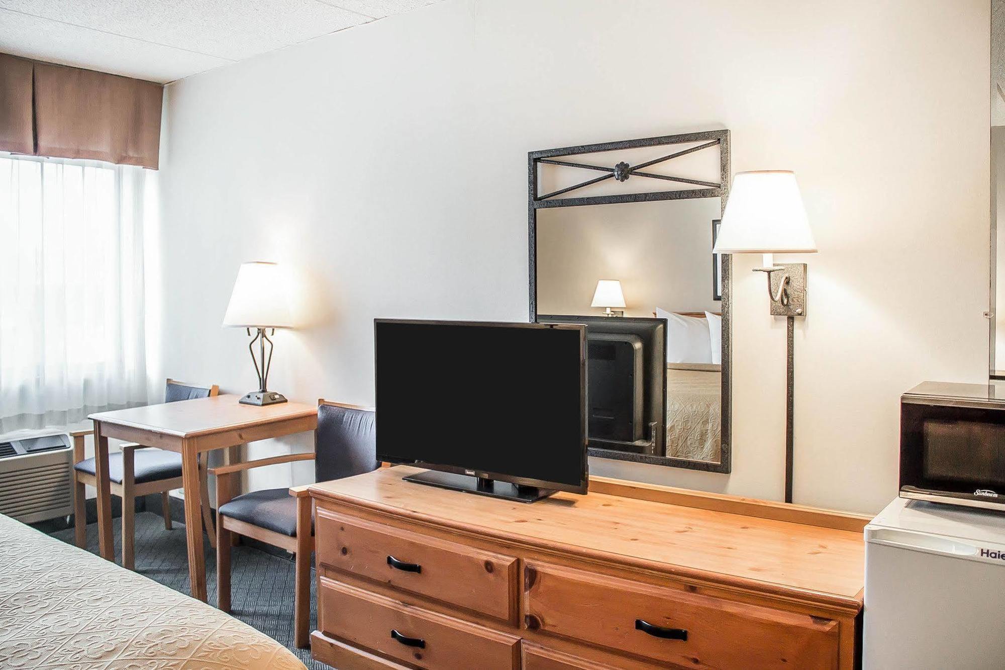 Quality Inn Rhinelander Ngoại thất bức ảnh